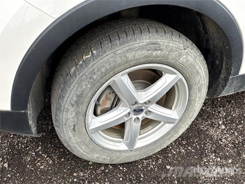 Ford Explorer Kistehergépjárművek