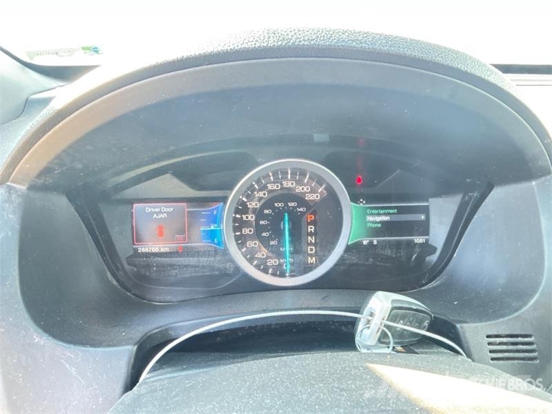 Ford Explorer Auto