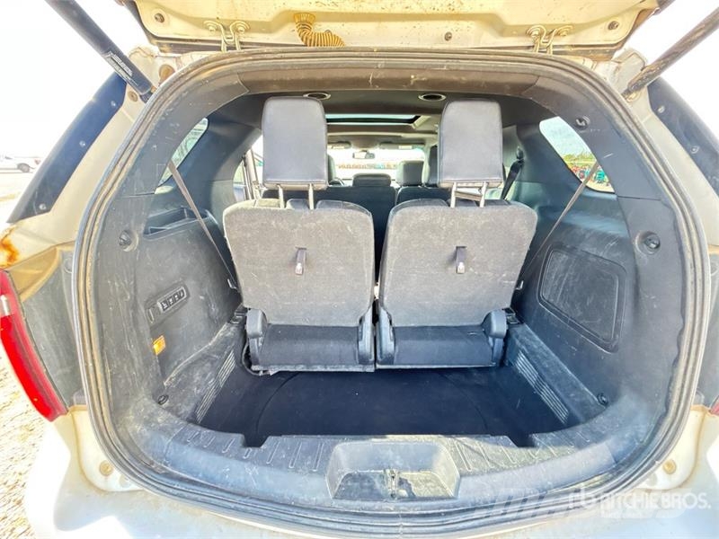 Ford Explorer Auto
