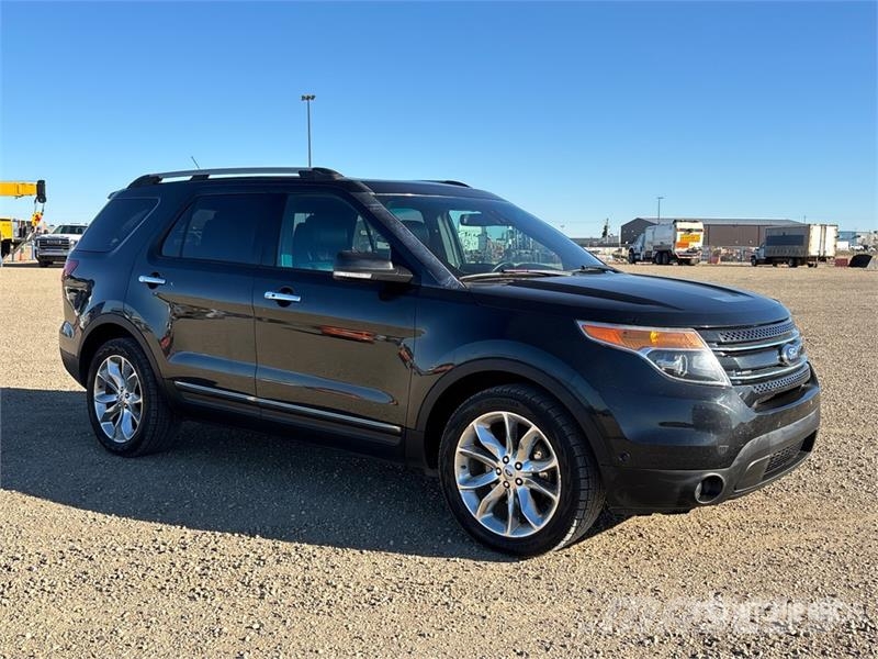 Ford Explorer Voiture
