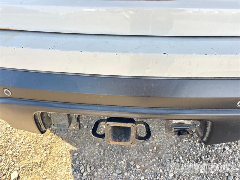 Ford Explorer Auto