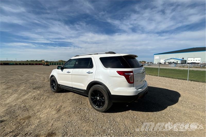 Ford Explorer Auto