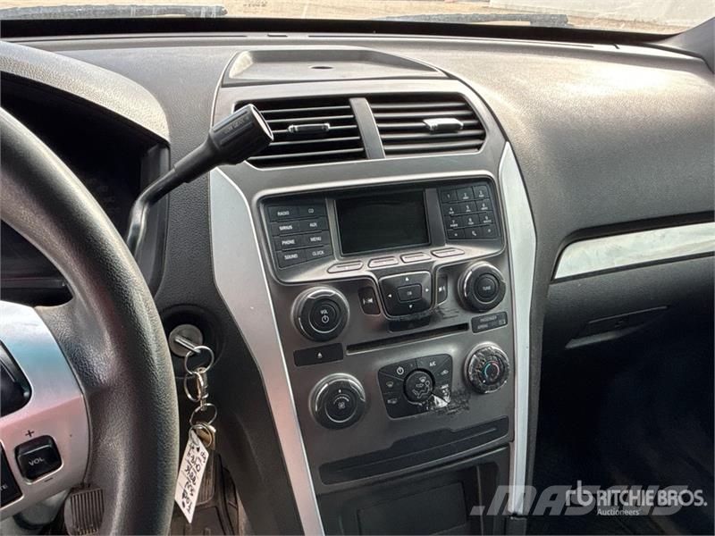 Ford Explorer Carros
