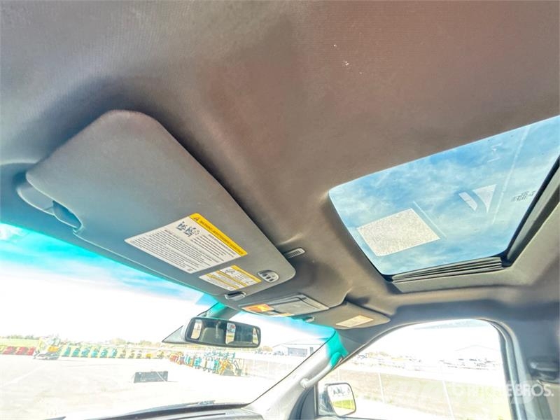 Ford Explorer Auto