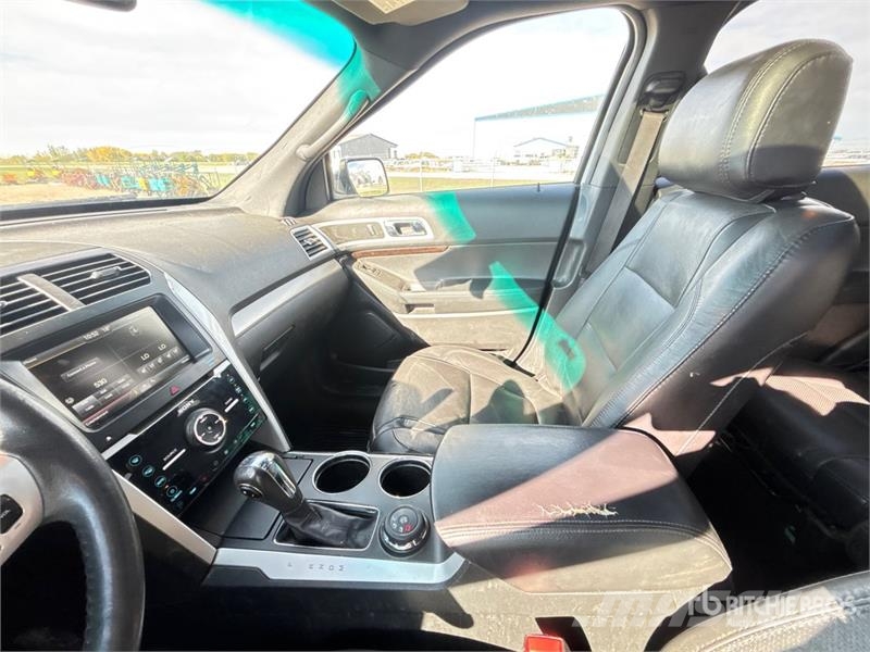 Ford Explorer Auto