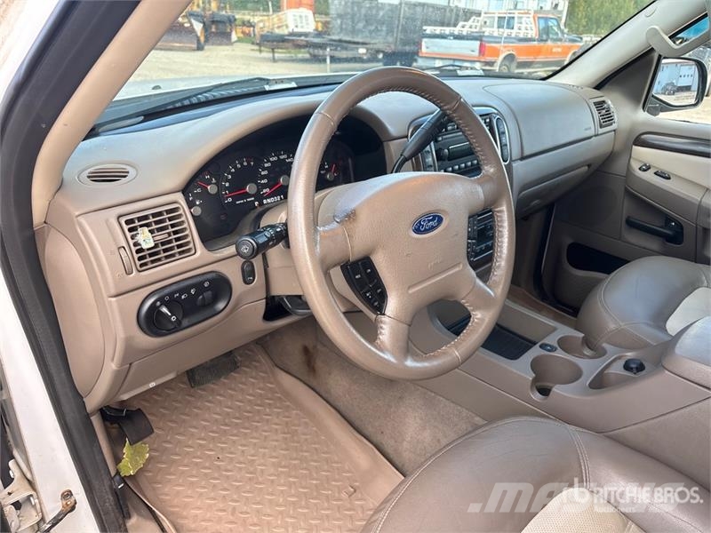 Ford Explorer Personbilar