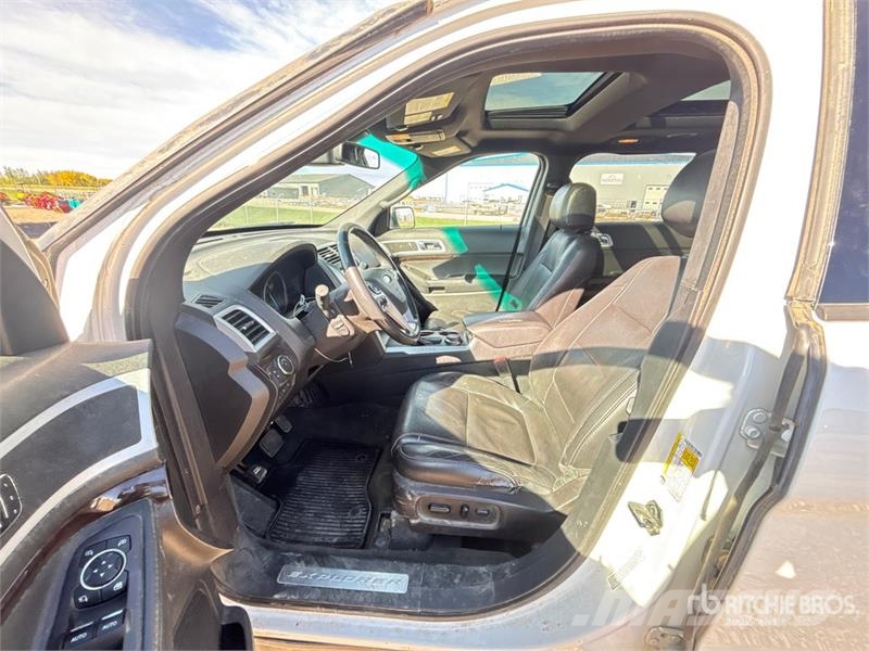 Ford Explorer Auto