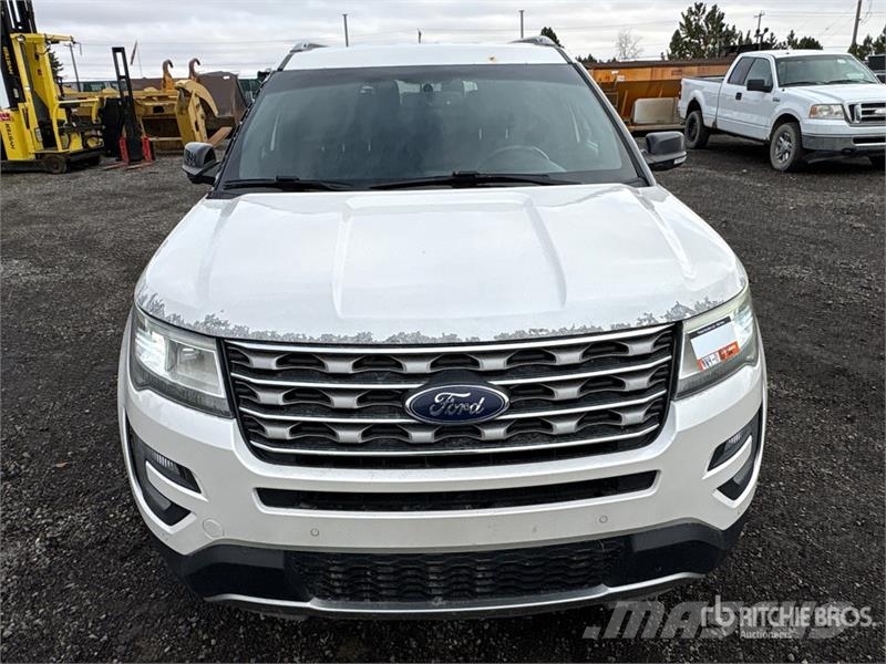 Ford Explorer Kistehergépjárművek