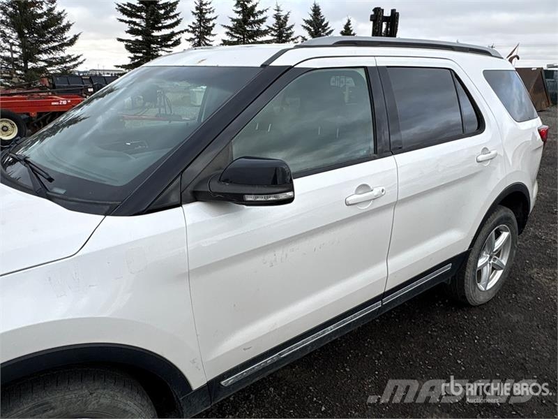 Ford Explorer Kistehergépjárművek
