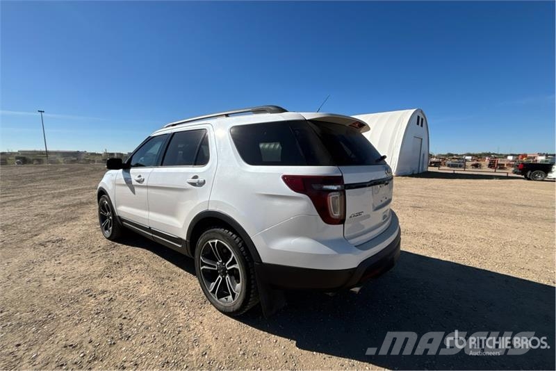 Ford Explorer Voiture