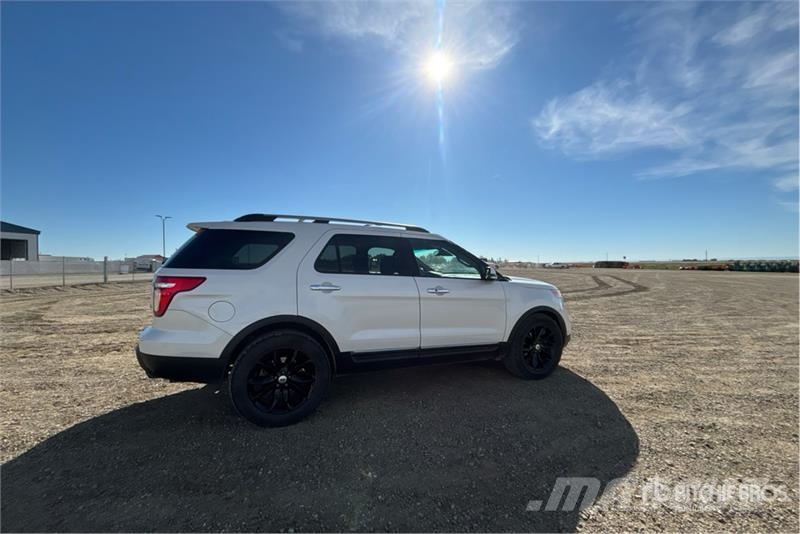 Ford Explorer Auto