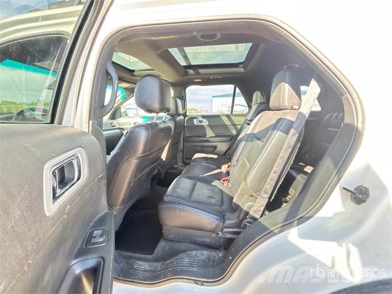 Ford Explorer Auto