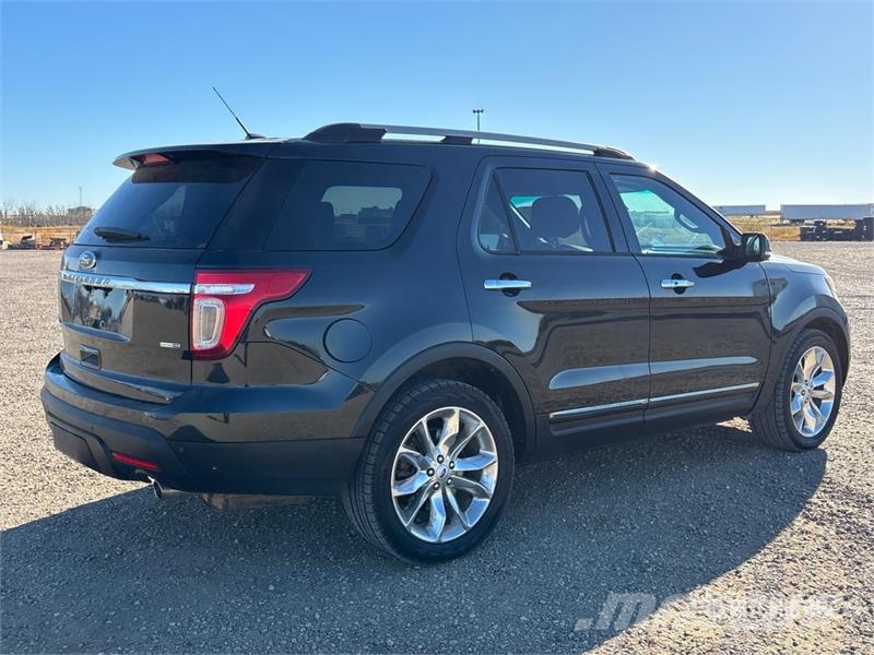 Ford Explorer Voiture