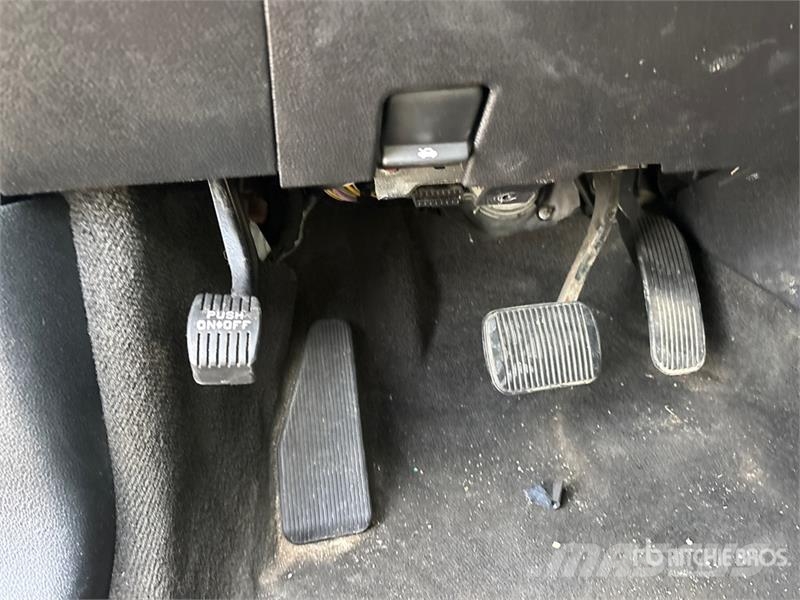 Ford Explorer Voiture