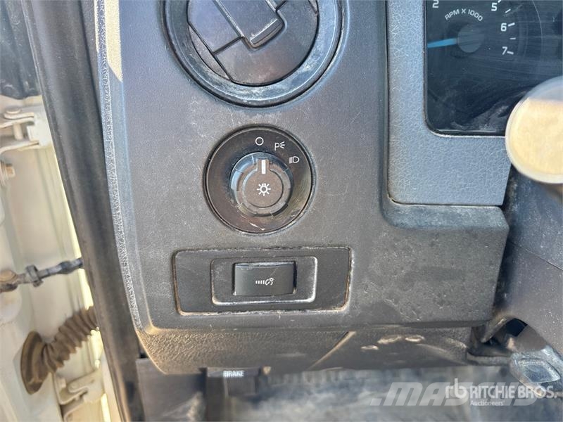 Ford F-150 4x2 Pickup Прочие фургоны