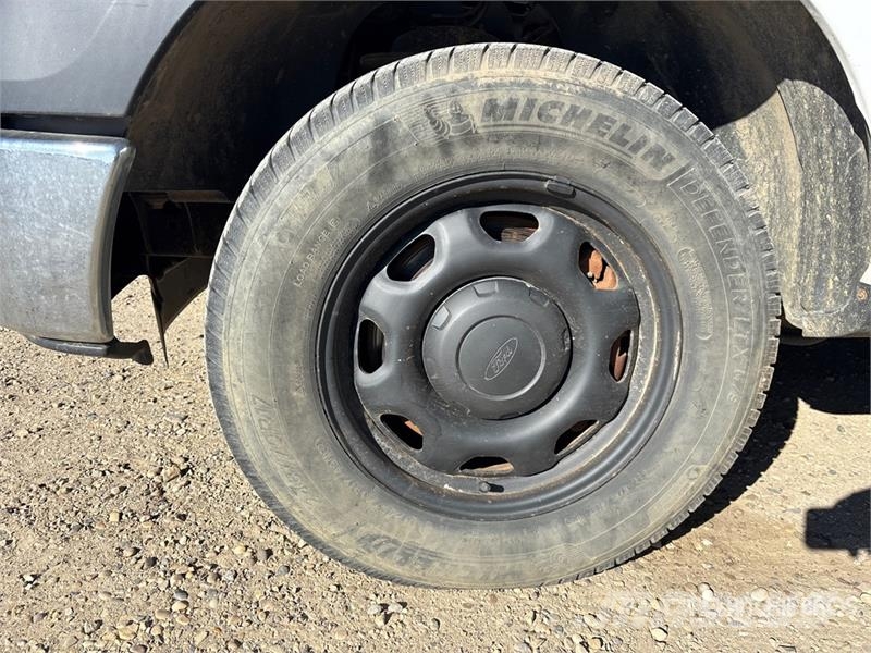 Ford F-150 4x2 Pickup Прочие фургоны