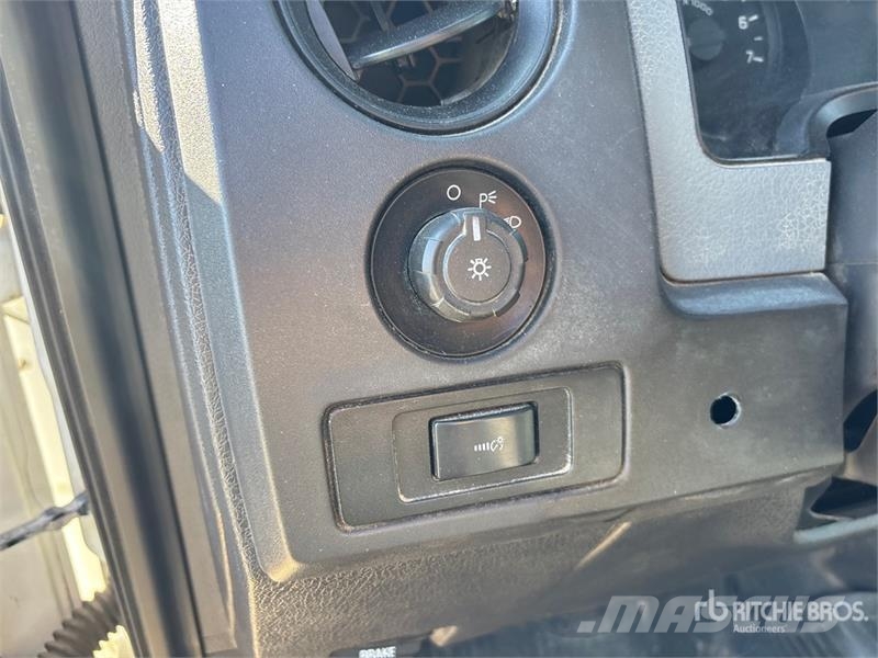 Ford F-150 4x2 Pickup Прочие фургоны