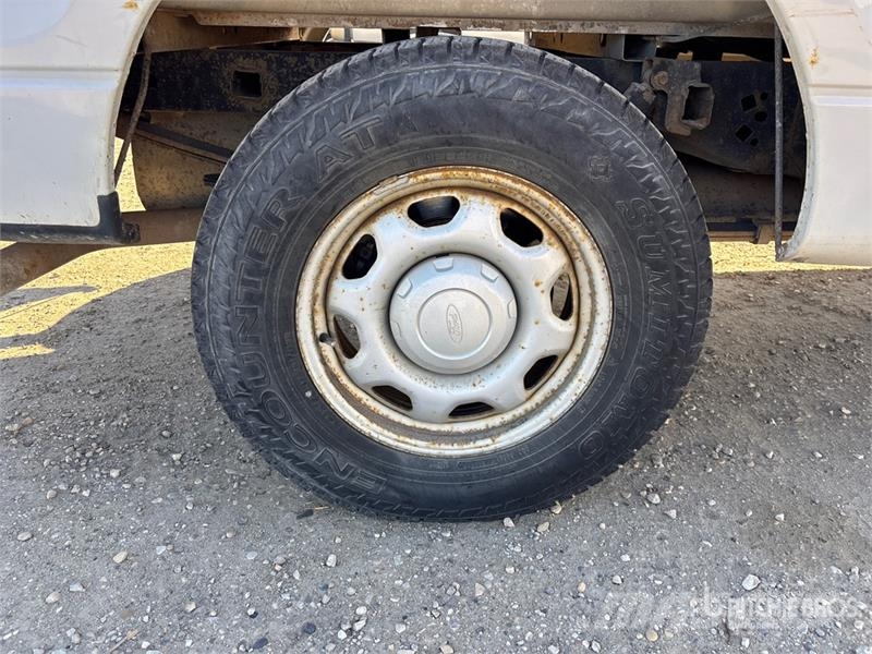 Ford F-150 4x2 Pickup Прочие фургоны