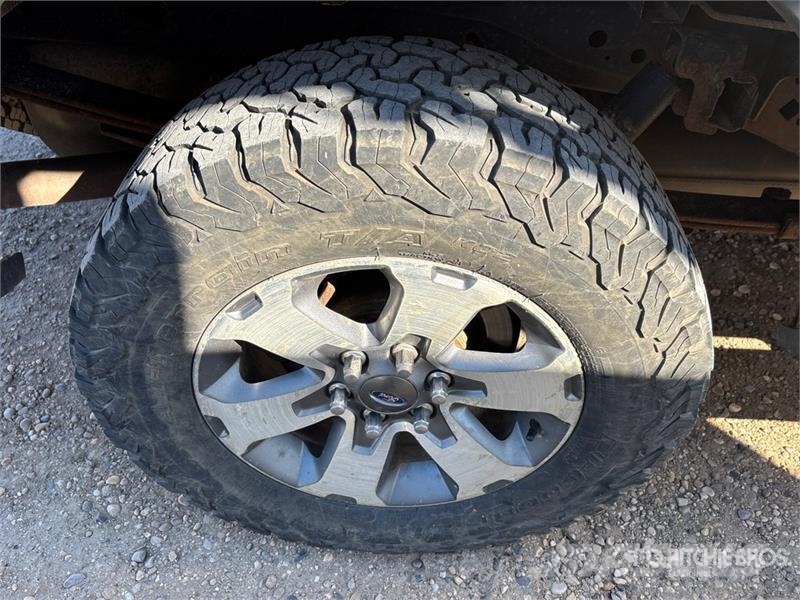 Ford F-150 4x4 Crew Cab Pickup Other