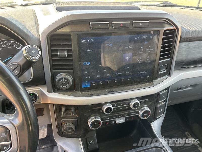 Ford F-150 4x4 Crew Cab Pickup Muu