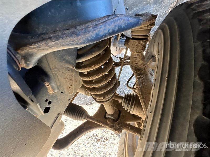 Ford F-150 4x4 Crew Cab Pickup Muu