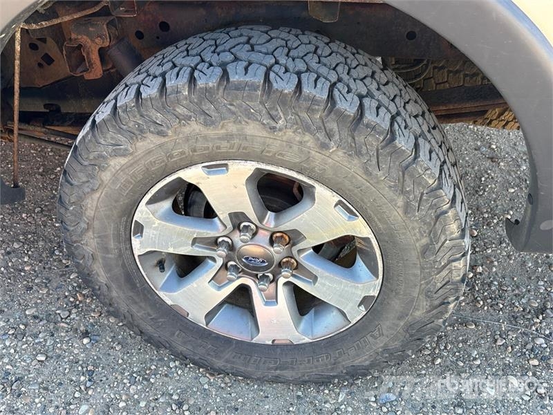 Ford F-150 4x4 Crew Cab Pickup Other