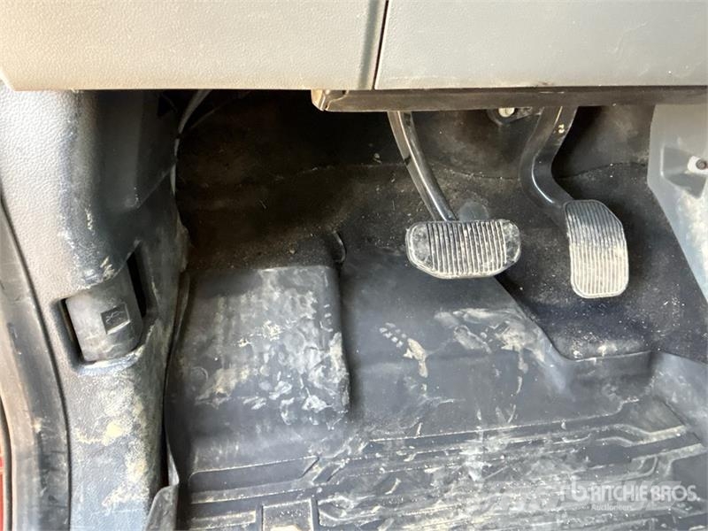 Ford F-150 4x4 Crew Cab Pickup Muu
