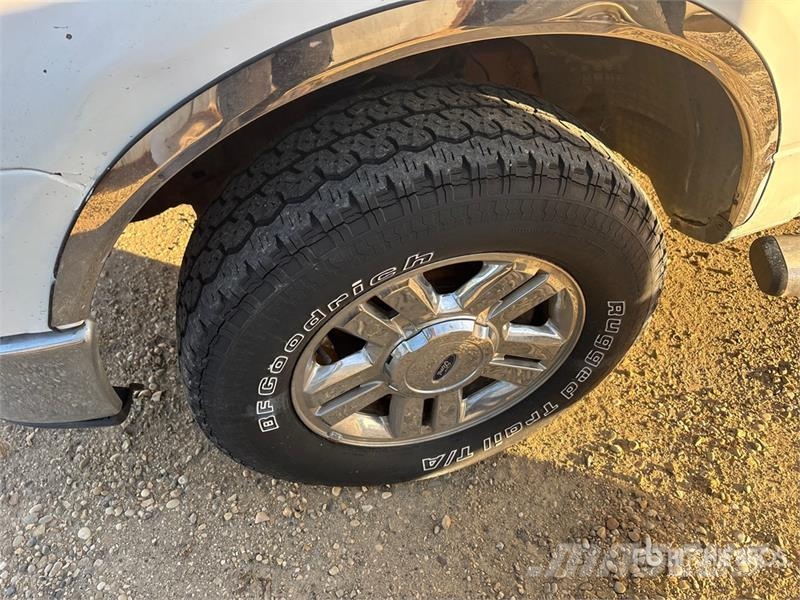 Ford F-150 4x4 Extended Cab Pickup 其他