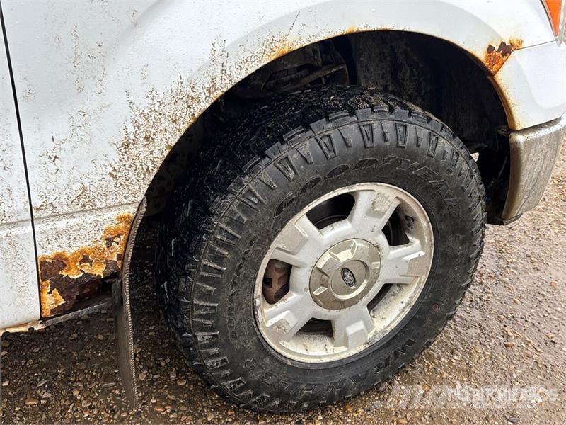 Ford F-150 4x4 Extended Cab Pickup Muu
