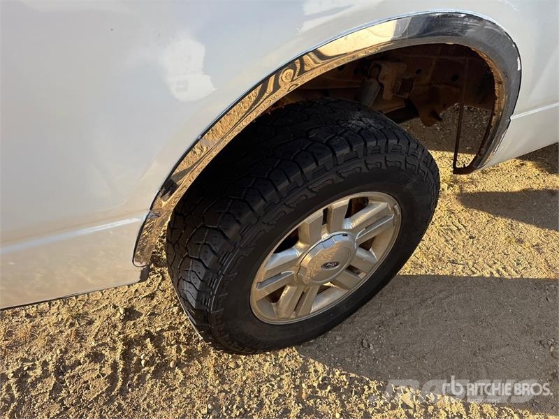 Ford F-150 4x4 Extended Cab Pickup 其他