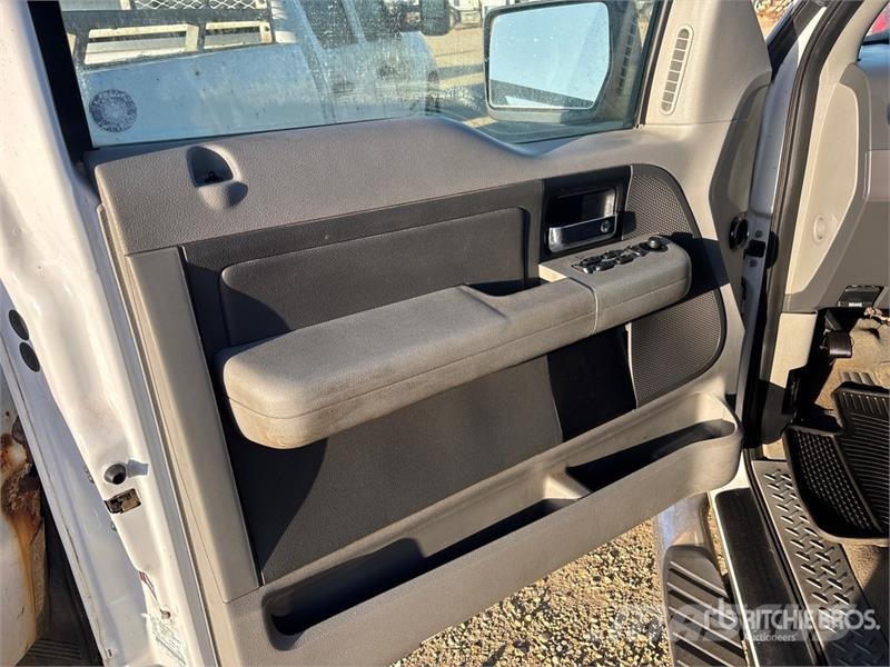 Ford F-150 4x4 Extended Cab Pickup 其他