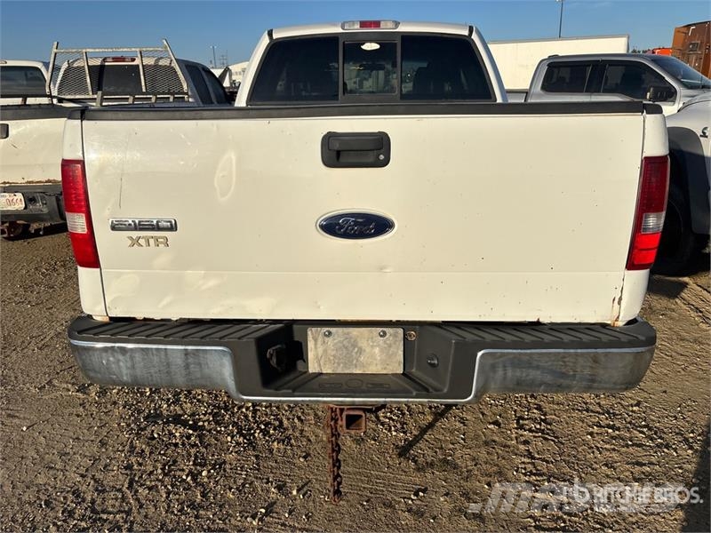 Ford F-150 4x4 Extended Cab Pickup 其他