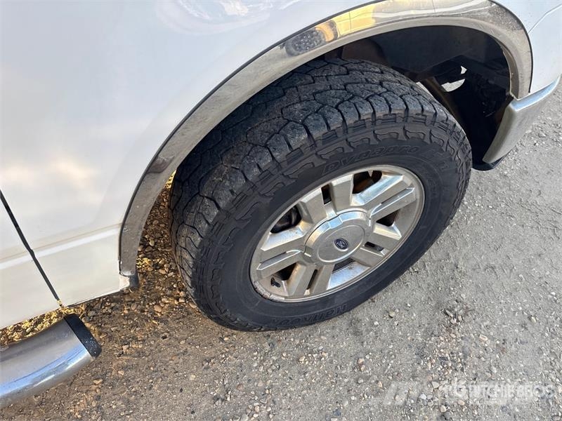 Ford F-150 4x4 Extended Cab Pickup 其他