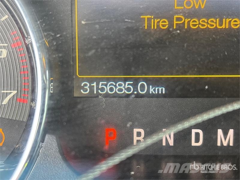 Ford F-150 FX4 4x4 Crew Cab Pickup Kita