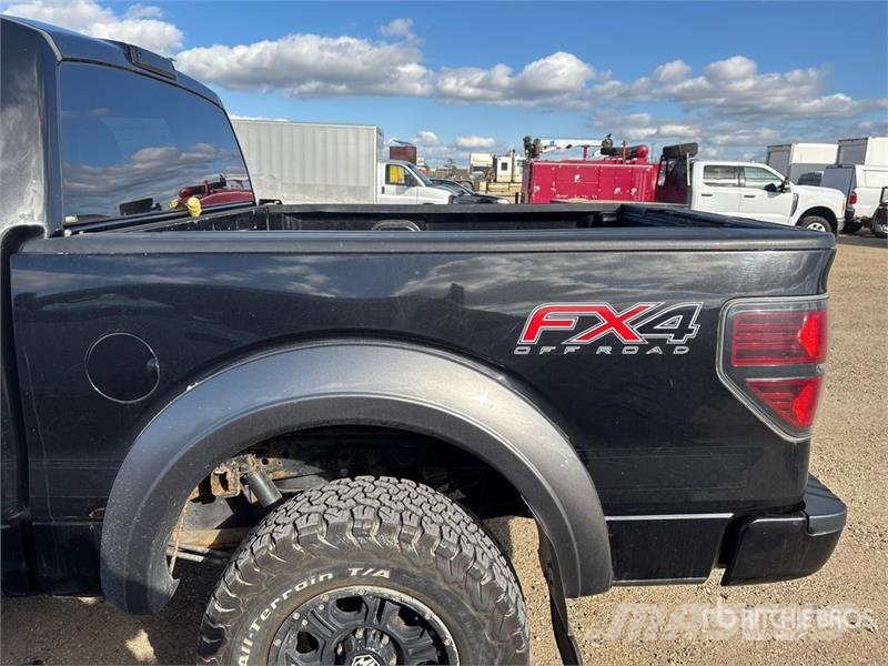 Ford F-150 FX4 4x4 Crew Cab Pickup Ostalo