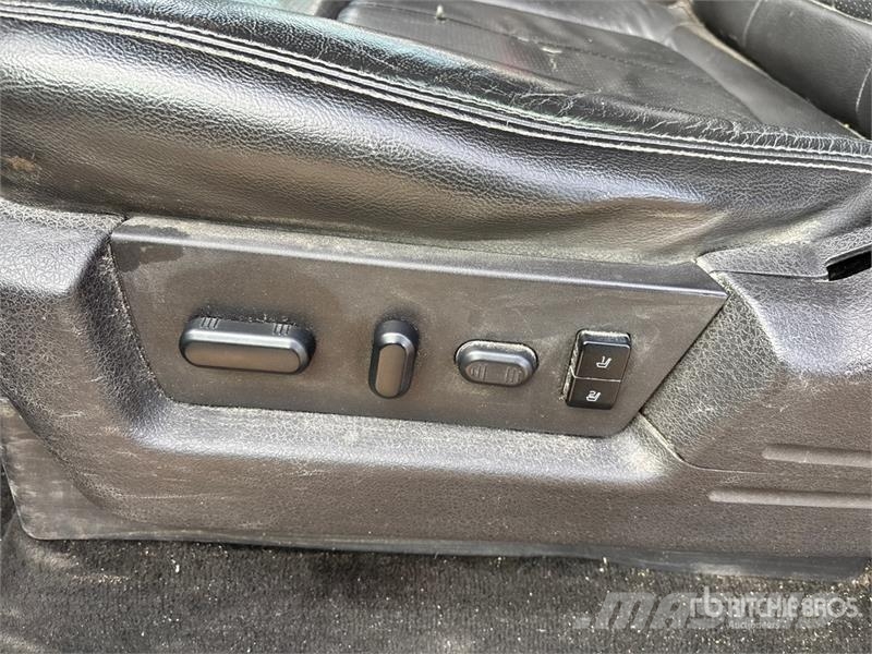 Ford F-150 FX4 4x4 Crew Cab Pickup Kita