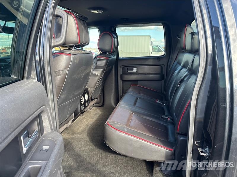 Ford F-150 FX4 4x4 Crew Cab Pickup Ostalo