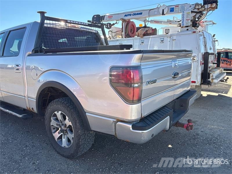 Ford F-150 FX4 4x4 Crew Cab Pickup Muut autot