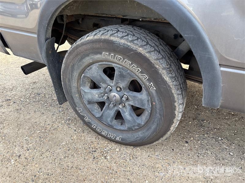 Ford F-150 FX4 4x4 Crew Cab Pickup Kita