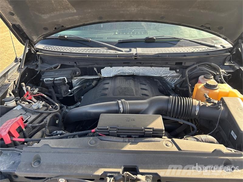 Ford F-150 FX4 4x4 Crew Cab Pickup Ostalo