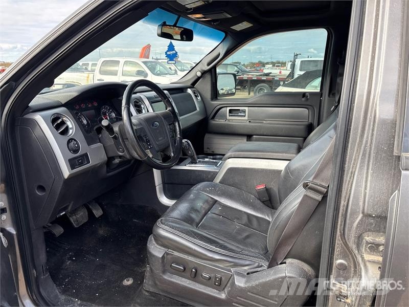 Ford F-150 FX4 4x4 Crew Cab Pickup Kita