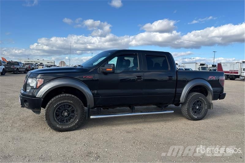 Ford F-150 FX4 4x4 Crew Cab Pickup Ostalo
