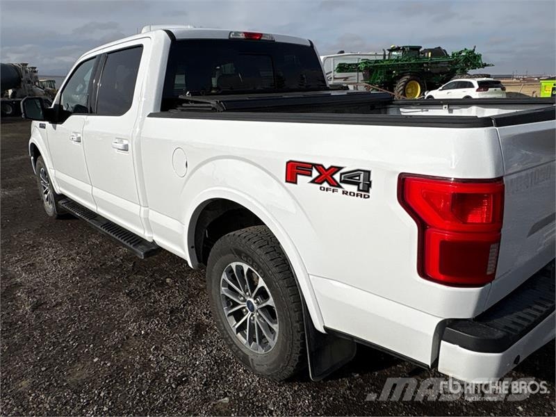 Ford F-150 Lariat 4x4 Crew Cab Pickup Muu