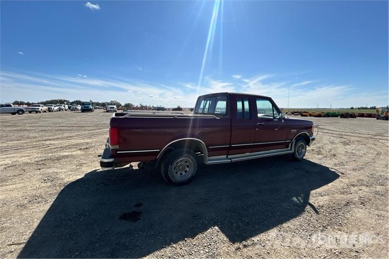 Ford F-150 Lariat 4x4 Extended Cab Pickup Ostalo