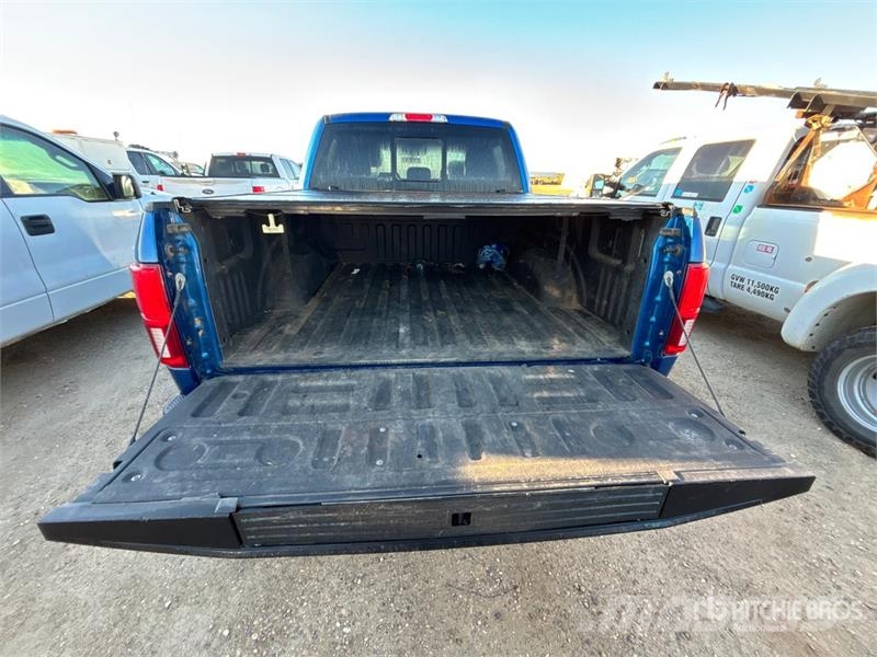 Ford F-150 Lariat 4x4 Crew Cab Pickup Други