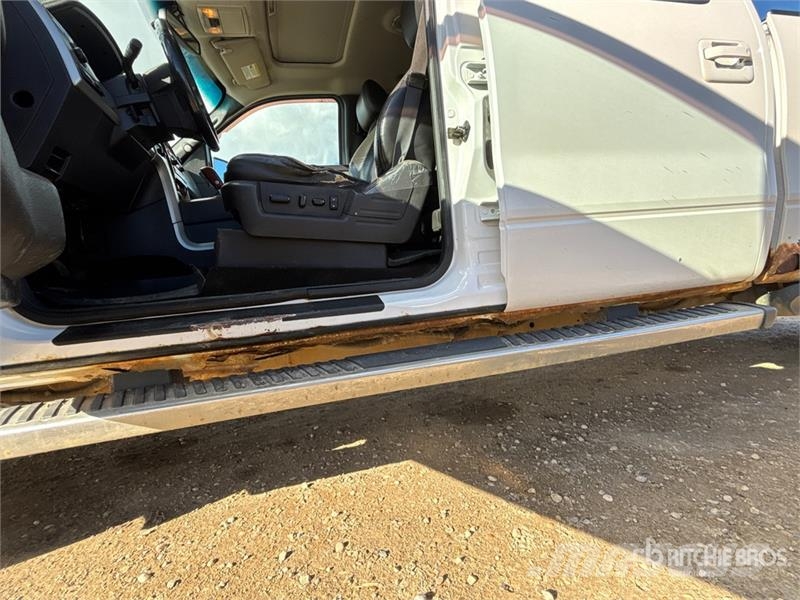 Ford F-150 Lariat 4x4 Crew Cab Pickup Прочие фургоны