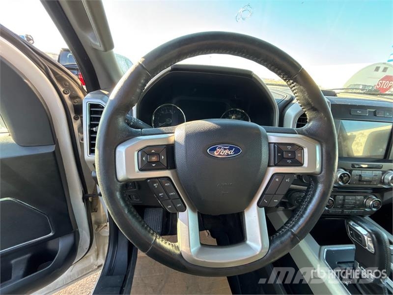 Ford F-150 Lariat 4x4 Crew Cab Pickup Прочие фургоны