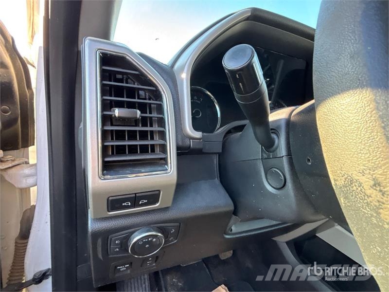 Ford F-150 Lariat 4x4 Crew Cab Pickup Прочие фургоны