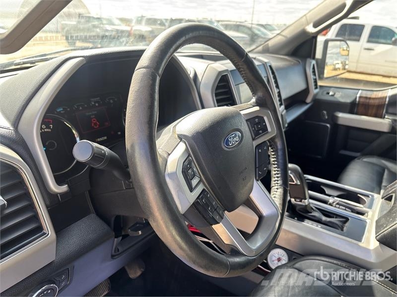 Ford F-150 Lariat 4x4 Crew Cab Pickup Прочие фургоны
