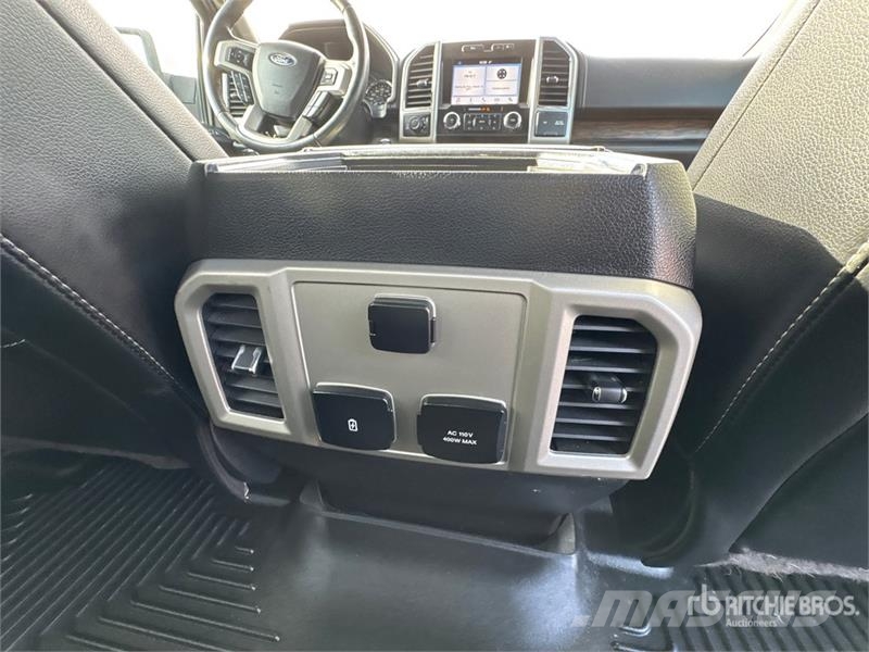 Ford F-150 Lariat 4x4 Crew Cab Pickup Muu